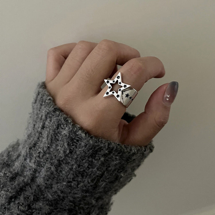 00's Nostalgia Star-Shaped Rhinestone Ring