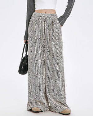 Less Conversation Wide-Leg Pants