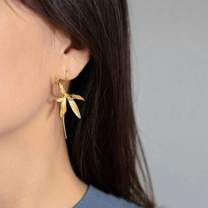 Minimalist Aesthetic Orchid Earrings