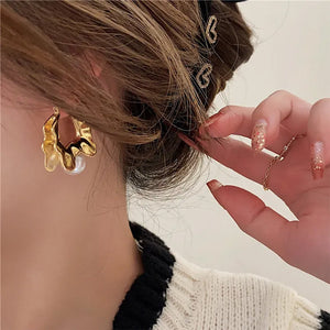 Vintage Pearl Wavy Earrings